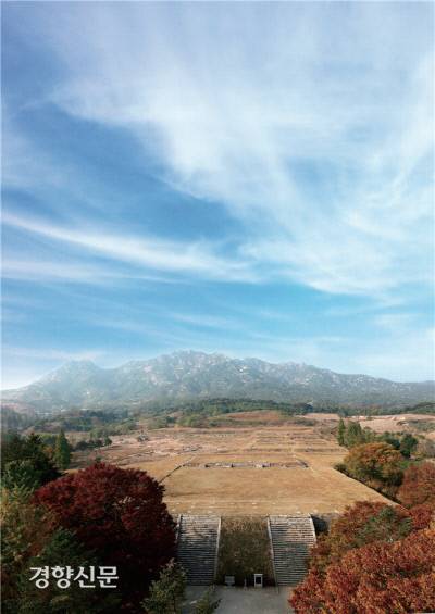 고려 475년의 도읍지인 개경 고려궁성터. 태조 이성계가 조선개국과 함께 한양으로 천도했지만 제1차 왕자의 난 이후 불안에 떨었던 정종이 다시 개경으로 환도했다. 그러나 제2차 왕자의 난이 일어나자 재차 천도가 논의된다. |박성진 국립경주문화재연구소 학예연구관 제공