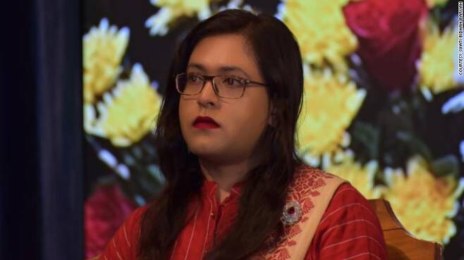 인도 최초 트랜스젠더 판사 스와티 비드한 바루아
