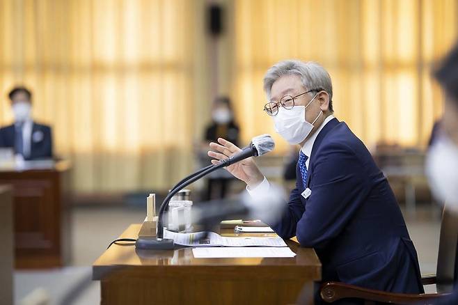 회의 주재하는 이재명 지사 [경기도 제공 자료사진. 재판매 및 DB 금지]