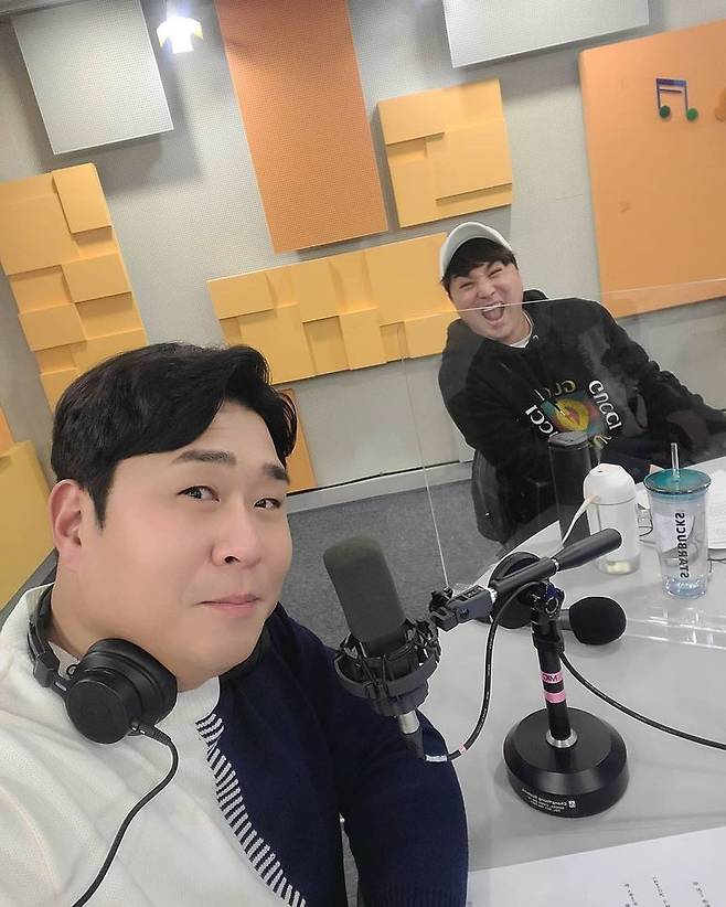 Mun Se-yun, even getting better and better?...Youre the Top-TrendThe Comedian Mun Se-yun has reported on the latest.Mun Se-yun posted several photos on his instagram on December 14 with an article entitled Today ~ Finish with DI ~ !! Everyone rest well.Mun Se-yun in the public photo is smiling lightly toward the camera with a tired look.He then posted a picture taken at Studios with his fellow Comedian emperor and reported on his recent situation.The netizens who came in contact with it cheered with comments such as I think it is getting better, It is the most fun these days, and I was so happy to broadcast today.On the other hand, Mun Se-yun is actively performing on MBC Good luck if you do not fight, KBS2 2 Days & 1 Night, tvN Amazing Saturday - Doremi Market and many other broadcasts.