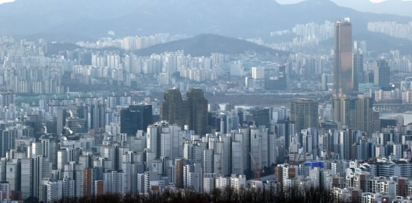 서울 도심의 아파트 단지 모습. 연합뉴스