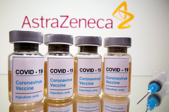 '인구 대국' 인도가 아스트라제네카와 옥스퍼드대학이 공동으로 개발한 코로나19 백신을 자국에서 처음으로 승인했다. [로이터=연합뉴스]
