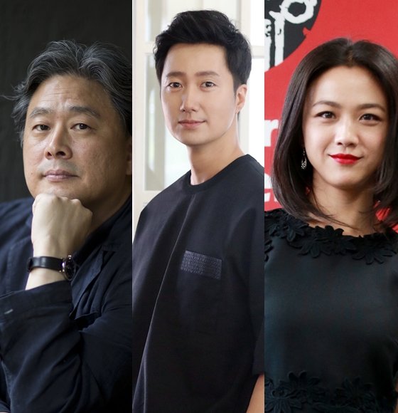 박찬욱 감독과 그의 신작 '헤어질 결심'에 출연하는 박해일, 탕웨이.
