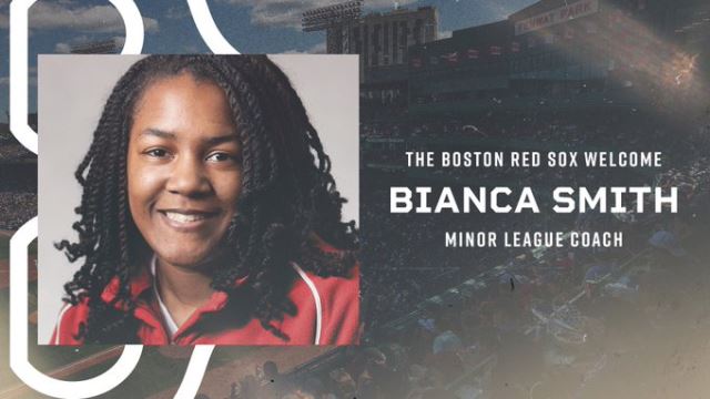 미국프로야구 메이저리그 보스턴 레드삭스는 5일(한국시간) 홈페이지에 “비앙카 스미스를 마이너리그 코치로 영입했다”고 발표하면서 “미국프로야구 사상 처음으로 코치를 맡은 흑인 여성”이라고 소개했다. 보스턴 레드삭스 홈페이지