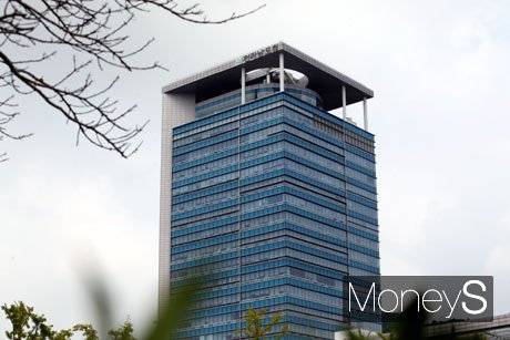 전라남도는 2230억원을 투입해 '전남 행복시대'의 실현과 함께 장애인 자립 및 돌봄체계를 강화하고 장애인 가족의 삶의 질 향상을 위해 올해 다양한 맞춤형 사업을 추진한다. 전남도청 전경/머니S DB