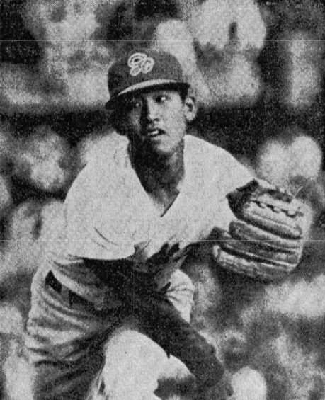 군산상고 투수 조계현의 역투 모습