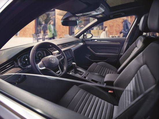 폭스바겐 신형 파사트 GT 실내