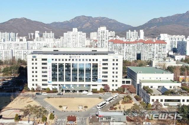 안양시청 전경.
