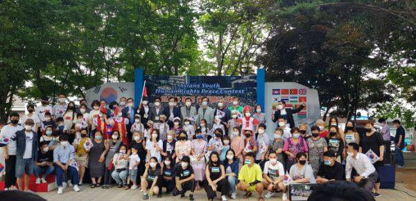 광주고려인마을에 모인 고려인들과 아시아인들. /광주고려인마을