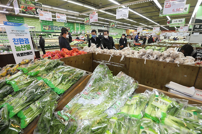 친환경농산물 특별 판매전. 강원도 제공