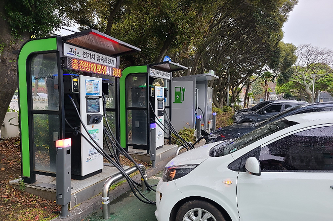 전기차 충전방해행위 단속장비. 제주도 제공