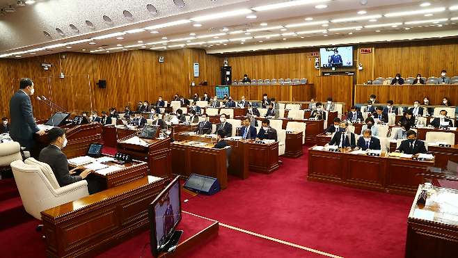 강원도의회 본회의 장면.   강원도의회 제공