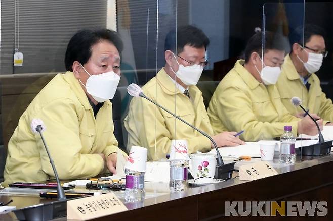 강원 인제군은 지난 11일부터 사흘간 2021년 군정업무보고회를 열고 올해 역점 사업 등을 논의했다.(사진=인제군 제공)