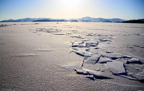 얼어붙은 바이칼호의 모습. [타스=연합뉴스 자료사진]
