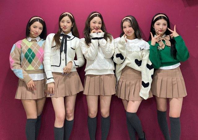 걸그룹 우아!가 후속곡 'I Don't Miss U' 뮤비 조회 수 200만 뷰를 돌파하며 인기를 끌고 있다. /엔브이(NV)엔터테인먼트 제공