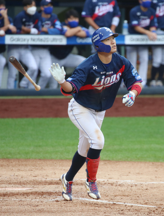 After making a comeback in the 2020 season, Park Hae-min of the Samsung Lions hopes to recliam the base-stealing title once again this year. [YONHAP]