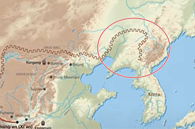 한반도까지 뻗어있는 중국 만리장성.  Getty Research Institute 유튜브 캡처
