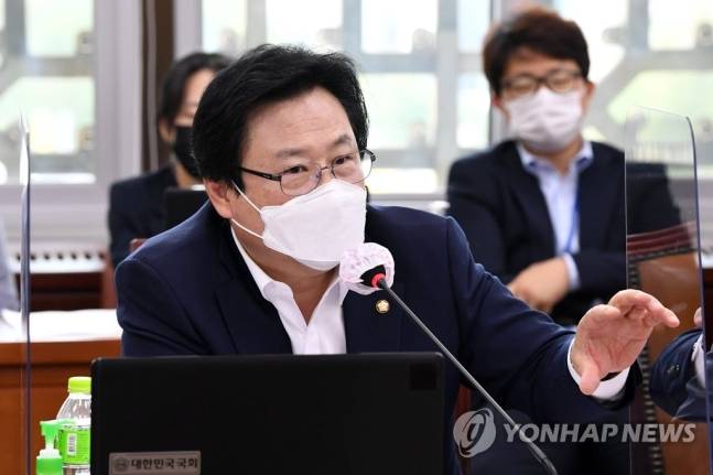 국민의힘 강기윤 의원 - 연합뉴스