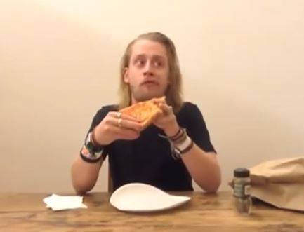 '나홀로 집에' 주연 배우 매컬리 컬킨은 이제 마흔 살을 넘겼다.