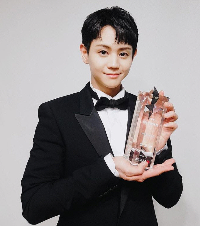 양요섭 SNS