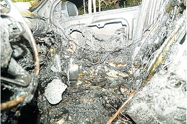 A씨의 방화로 택시 앞좌석이 완전히 불에 탔다. 제주서부소방서 제공