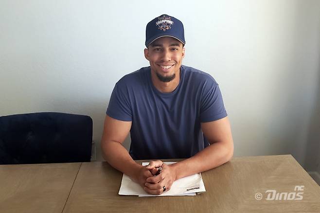 NC와 재계약한 애런 알테어. NC 다이노스 제공