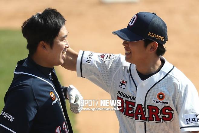 ▲ 허경민과 정수빈은 FA 모범 사례로 남고 싶다고 각오를 다졌다. ⓒ 곽혜미 기자