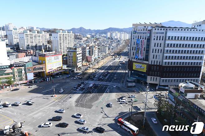 광주 백운광장과 남구청 전경.(남구 제공)2020.12.21/뉴스1 © News1