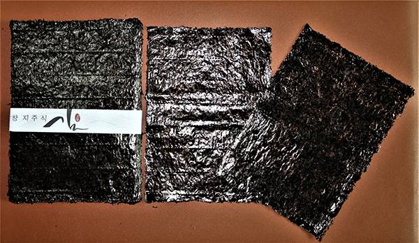 유네스코생물권보전지역 갯벌에서 생산된 김으로 가공한 ‘만돌 지주식 김’.