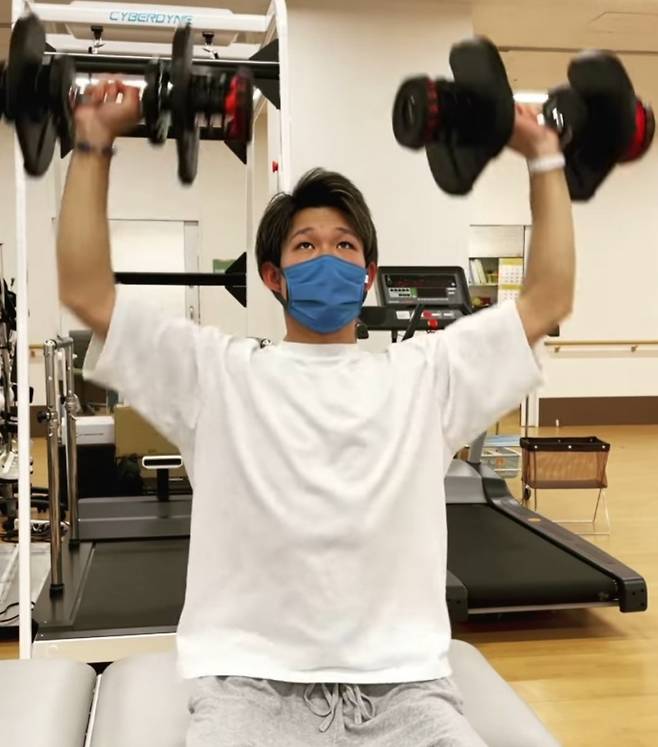 ▲ 오릭스 외야수 니시우라 하야토가 19일 자신의 SNS를 통해 재활 영상을 공개했다. ⓒ니시우라 SNS