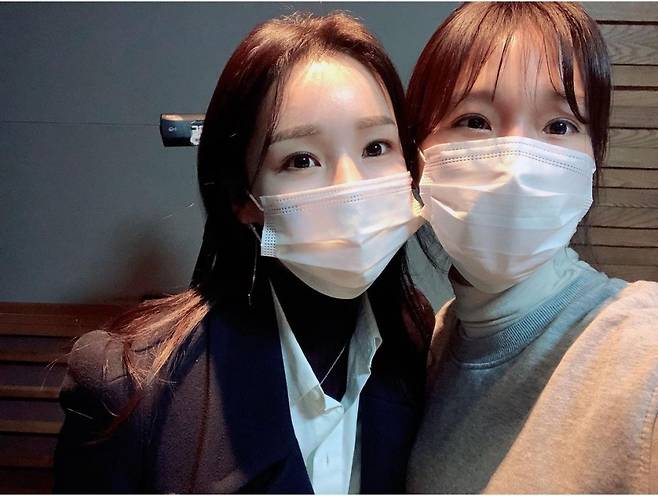 ▲ 남규리(왼쪽)와 이지혜. 출처ㅣ'오후의 발견 이지혜입니다' SNS