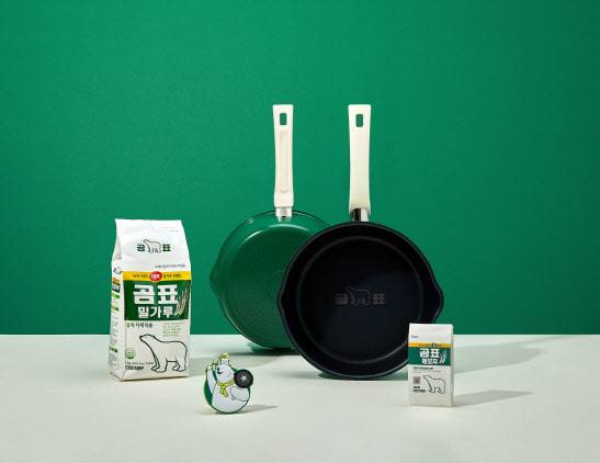 해피콜 ’곰표 플렉스팬’. (사진=해피콜)