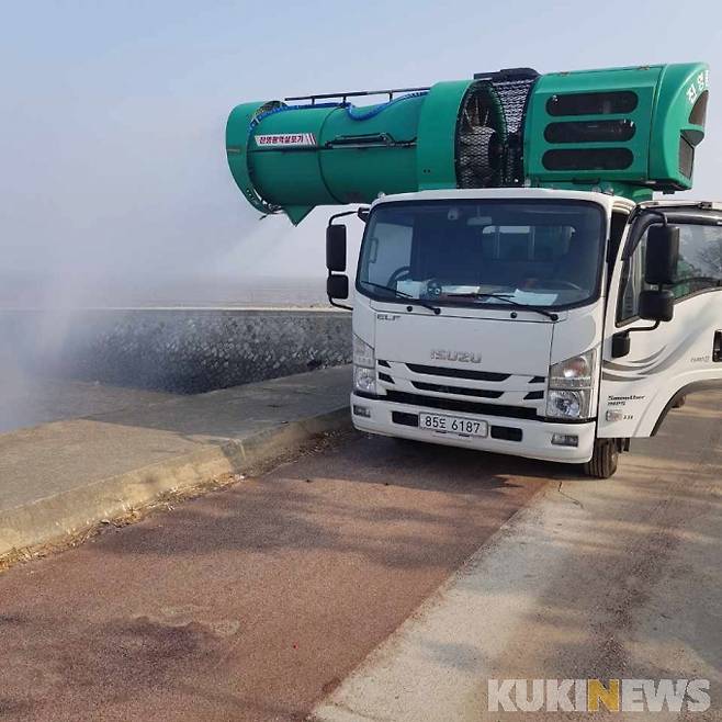 AI(조류인플루엔자) 방역 모습.