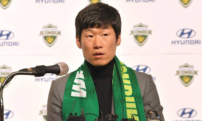 박지성이 21일 열린 전북 현대 클럽 어드바이저 취임 기자회견에서 질문에 답하고 있다. 고양=연합뉴스