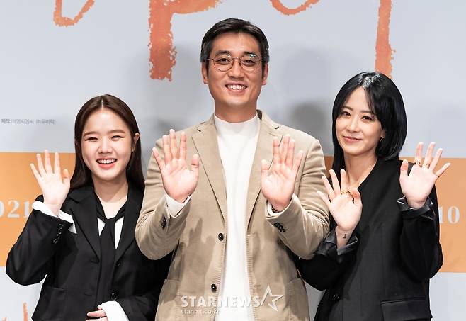 김향기-김현탁 감독-류현경, '아이 같은 미소'[★포토]