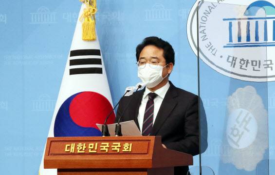 민병덕 더불어민주당 의원이 코로나19 방역조치로 인해 피해를 본 소상공인들을 위해 국가가 손실을 보상해주는 특별법을 발의했다고 22일 밝혔다.(사진=연합뉴스)