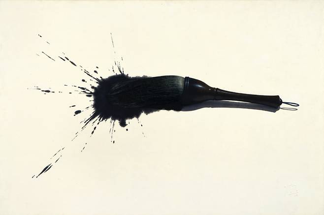이정웅, 붓, 80×120cm, 장지에 먹, 유채
