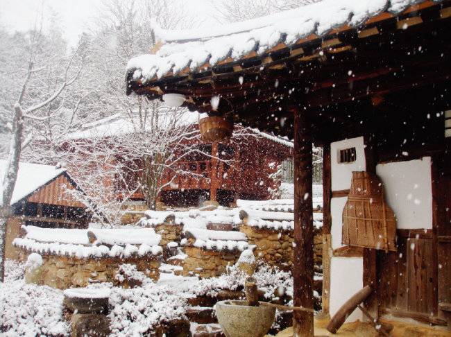 ‘윤스테이’ 촬영지인 쌍산재의 겨울 풍경. [쌍산재 홈페이지 캡처]