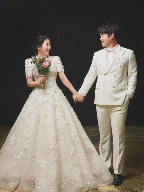 김영희 웨딩화보(사진=SNS)