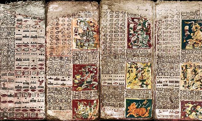 마야의 문자는 20세기 중반까지 해독되지 않아 고대의 미스터리로 여겨졌다. 유리 크노로조프는 마야 문자가 세상의 다른 글자처럼 수백 년간 발달했다는 단순한 진리를 바탕으로 해독하는 데 성공했다. 창비 제공