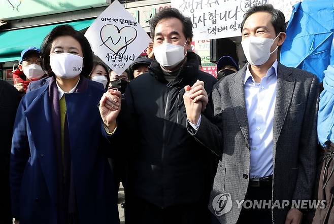 이낙연, 남대문 시장 방문…박영선·우상호도 동행