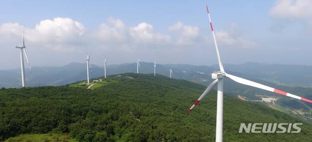 [거창=뉴시스] 거창군 풍력발전소.
