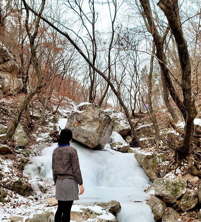 삼악산 등산로 ‘흔들바위’