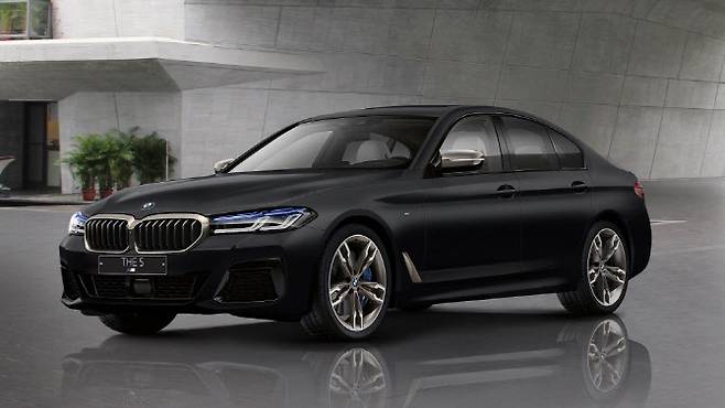 BMW 샵 온라인 1월 한정판_뉴 M550i xDrive 프로즌블랙 (사진=BMW 코리아)