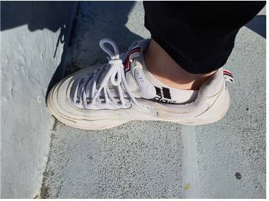 270mm 신발과 좁은 계단