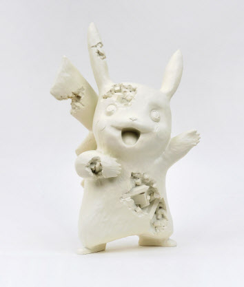 대니얼 아샴, White Crystalized Pikachu, 23×17×33cm (269/500), 캐스트 레진, 산화 알루미늄, 2020
