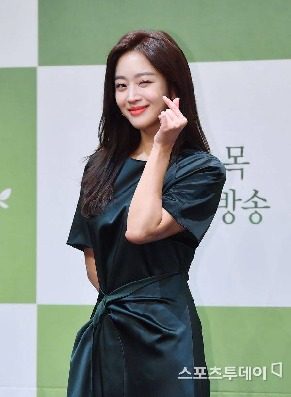 조보아 계약 만료 / 사진=DB