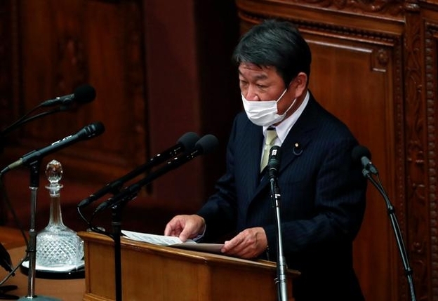 모테기 도시미쓰 일본 외무상이 지난 18일 국회 개원을 계기로 외교연설을 하고 있다. /로이터 연합뉴스