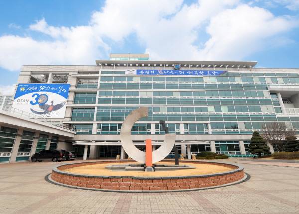 오산시(시장 곽상욱)는 신축년 새해를 맞이하여 2021년 개정되는 기초연금제도에 대해 집중 홍보를 추진하고 있다고 27일 밝혔다. / 사진제공=오산시