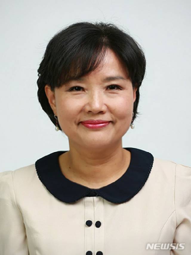 [수원=뉴시스] 윤경숙 더불어민주당 경기도당 부대변인. (사진=더불어민주당 경기도당 제공)